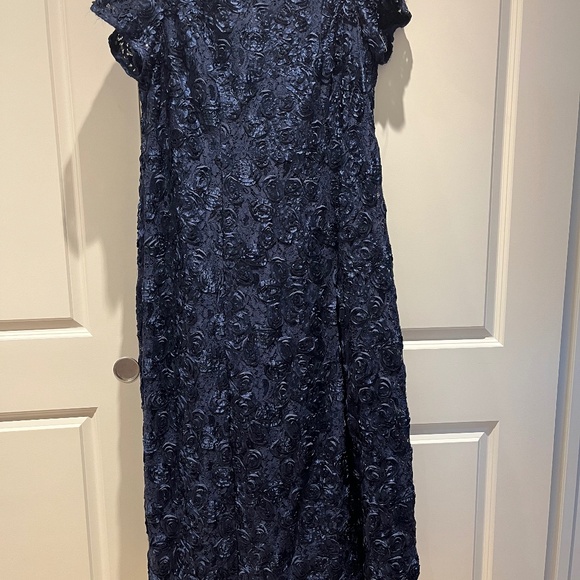 Alex Evenings Rosette formal dress NWOT - Picture 1 of 3